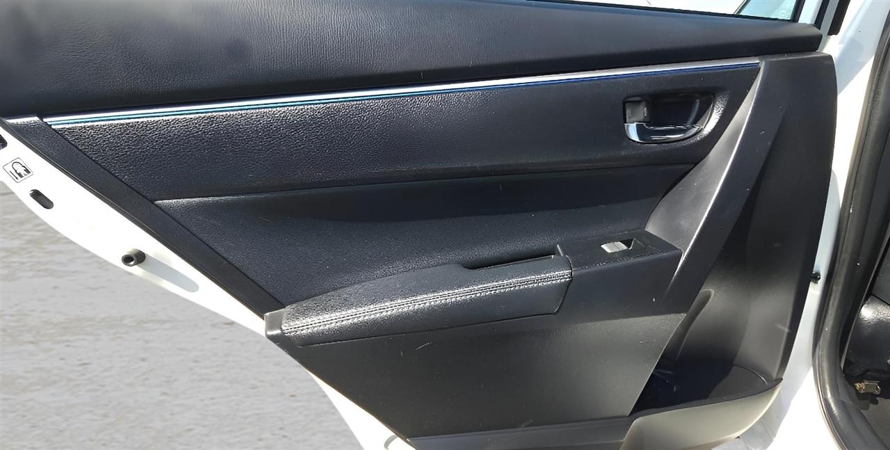 Toyota Corolla  2015
