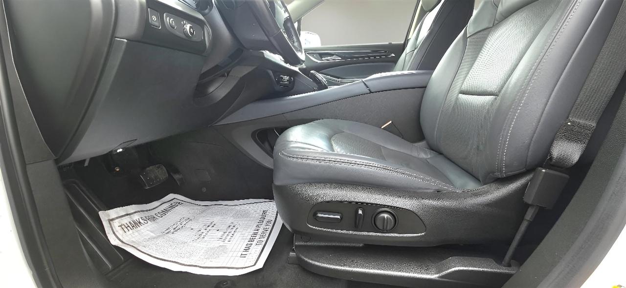 Buick Enclave AWD 4dr Essence 2018