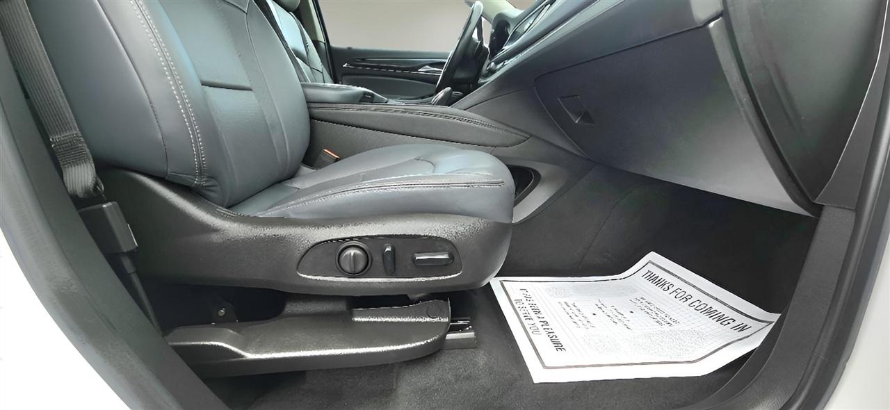 Buick Enclave AWD 4dr Essence 2018