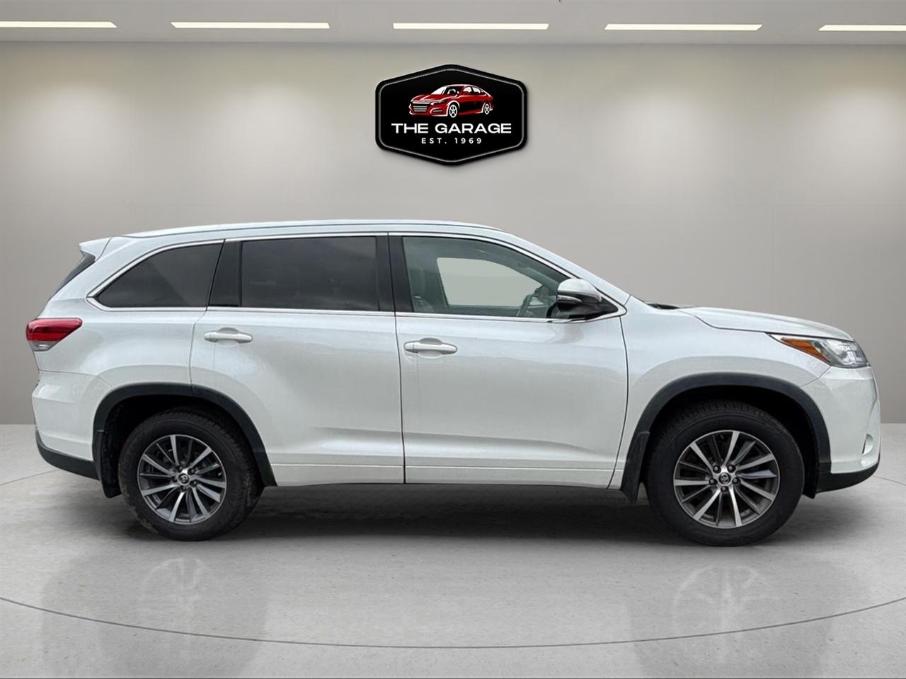 Toyota Highlander XLE V6 AWD (Natl) 2018