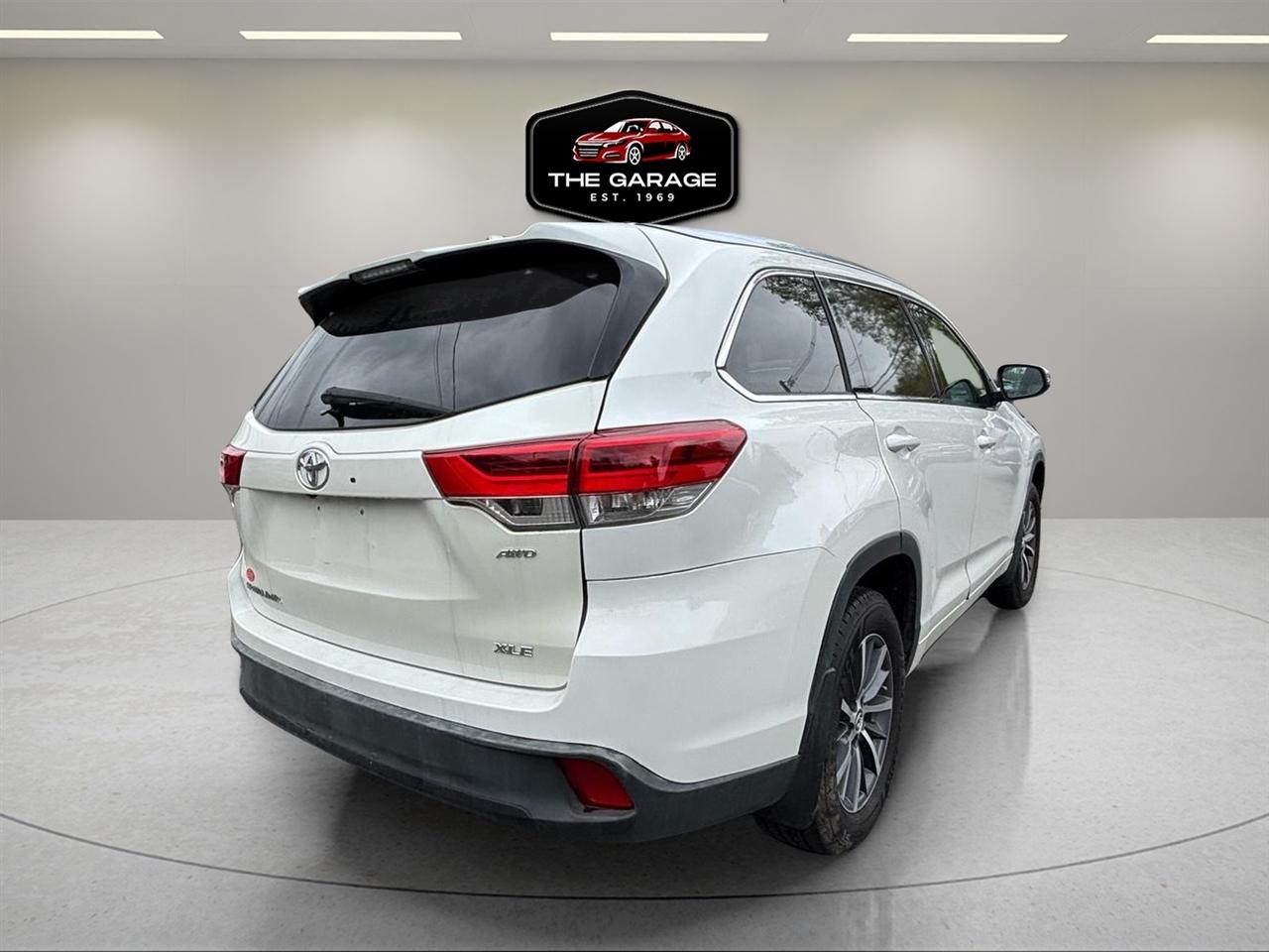 Toyota Highlander XLE V6 AWD (Natl) 2018