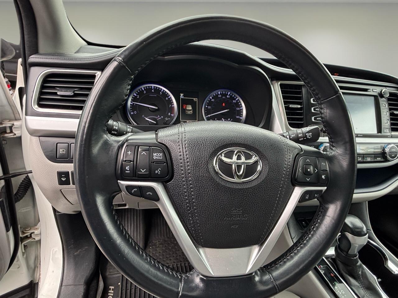 Toyota Highlander XLE V6 AWD (Natl) 2018