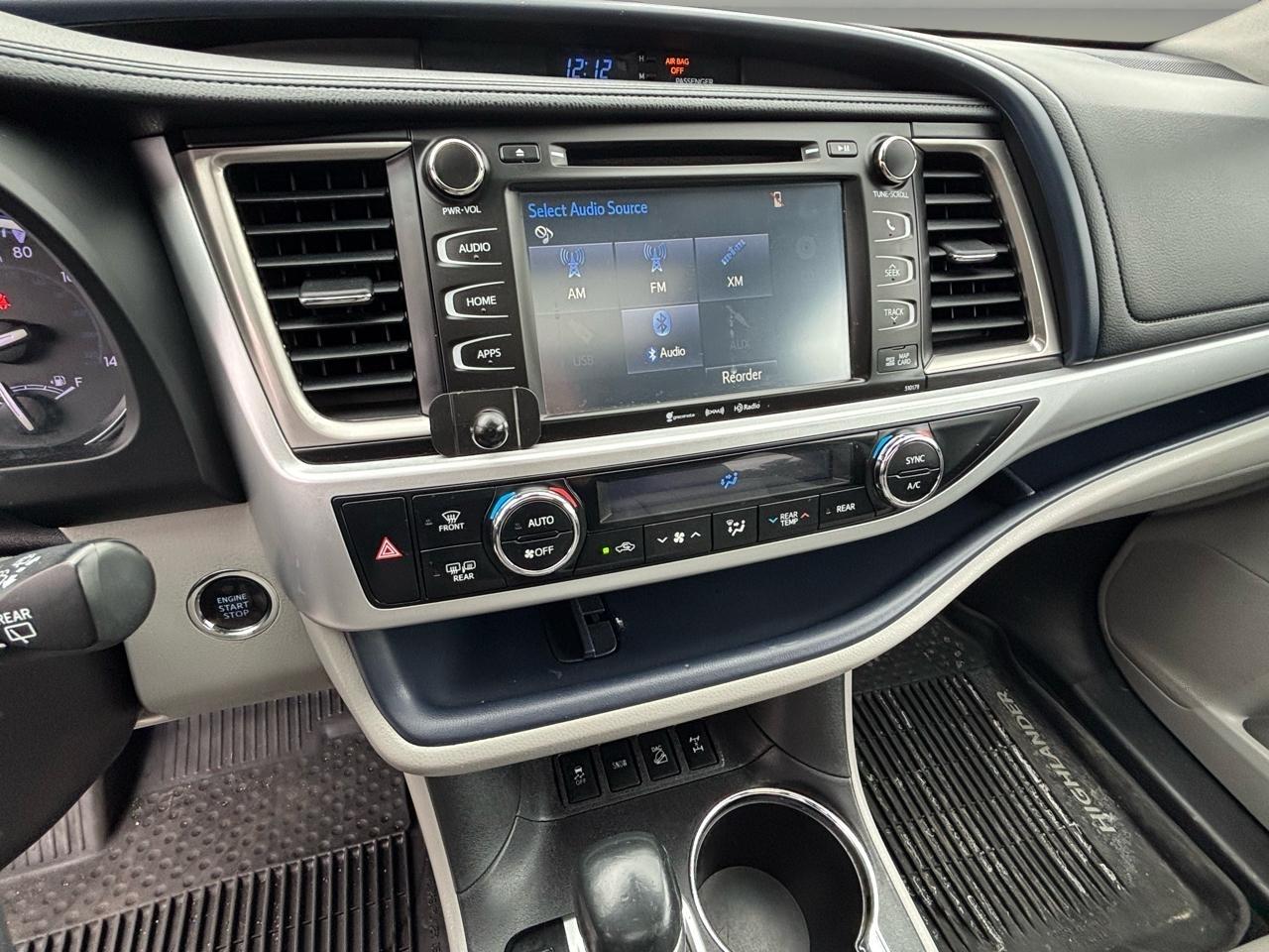 Toyota Highlander XLE V6 AWD (Natl) 2018
