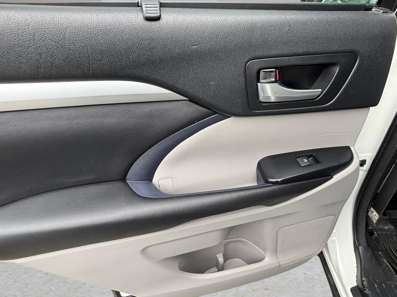 Toyota Highlander XLE V6 AWD (Natl) 2018