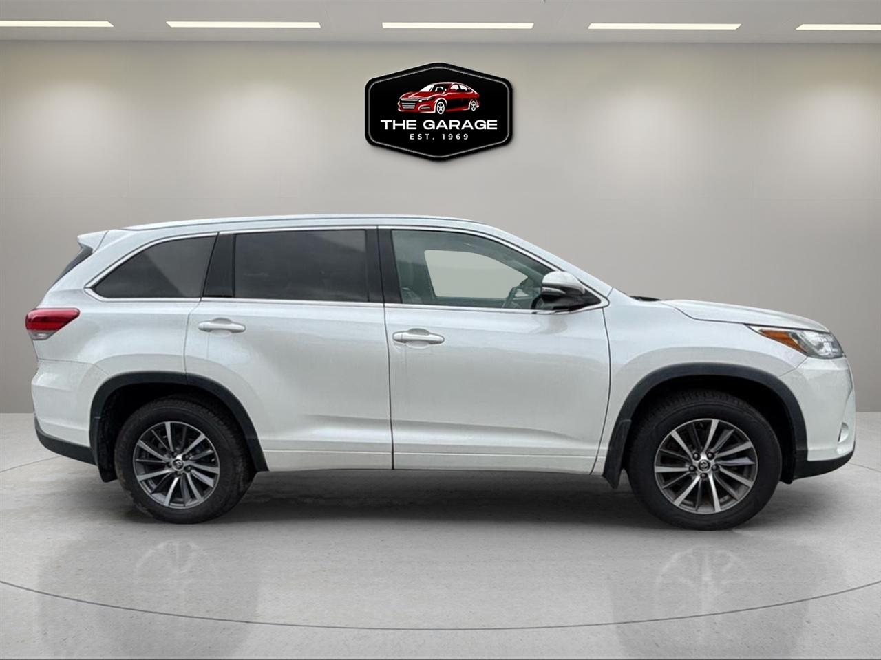 Toyota Highlander XLE V6 AWD (Natl) 2018