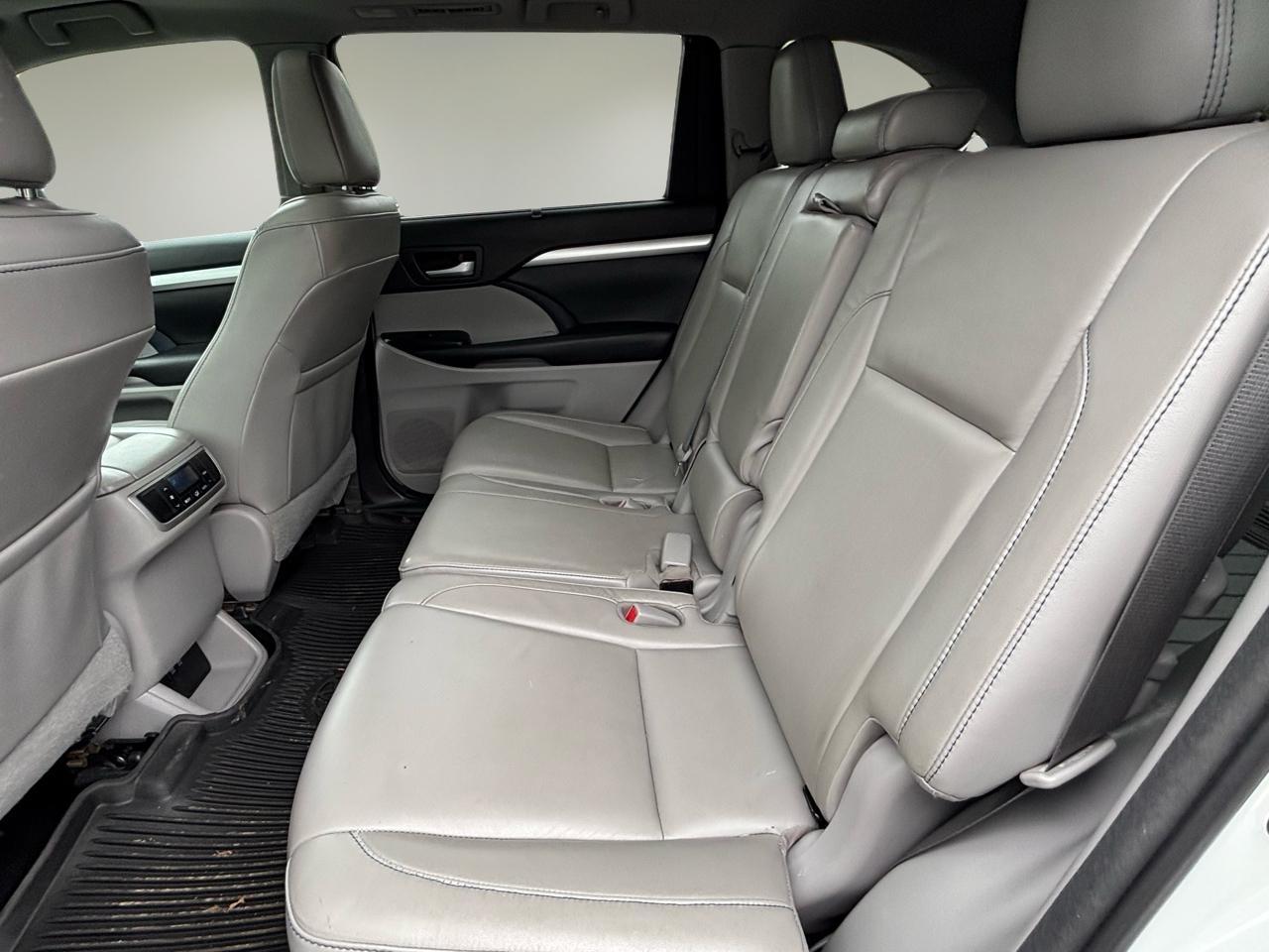 Toyota Highlander XLE V6 AWD (Natl) 2018