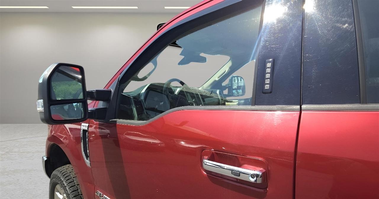 Ford Super Duty F-350 SRW Lariat 4WD Crew Cab 8' Box 2019