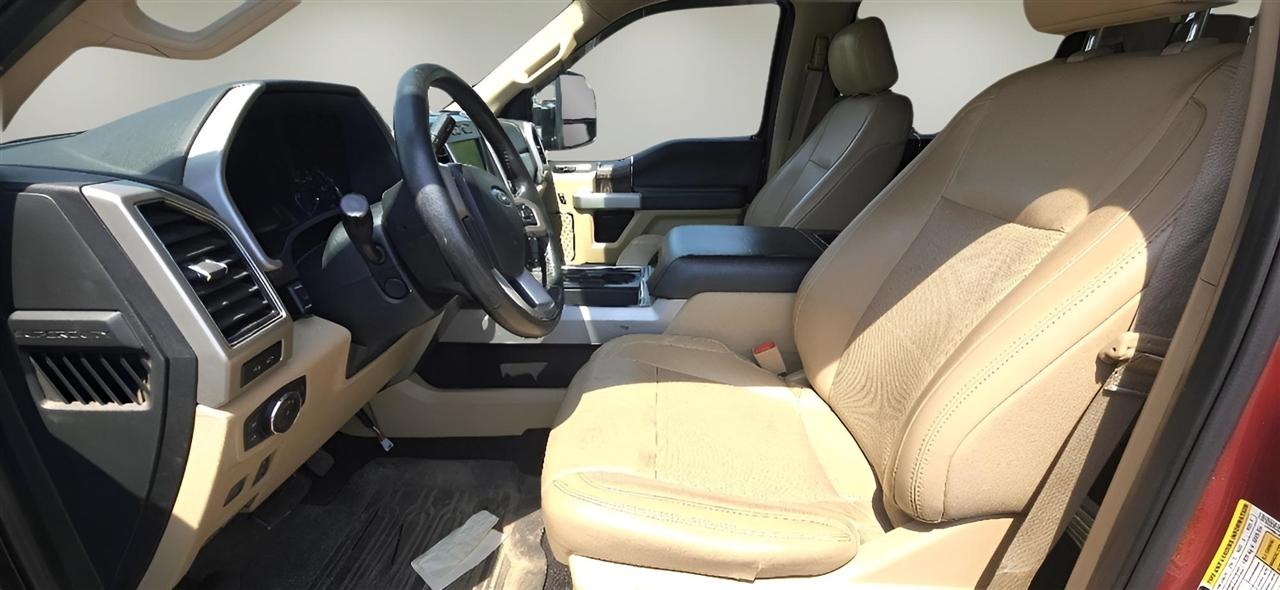 Ford Super Duty F-350 SRW Lariat 4WD Crew Cab 8' Box 2019
