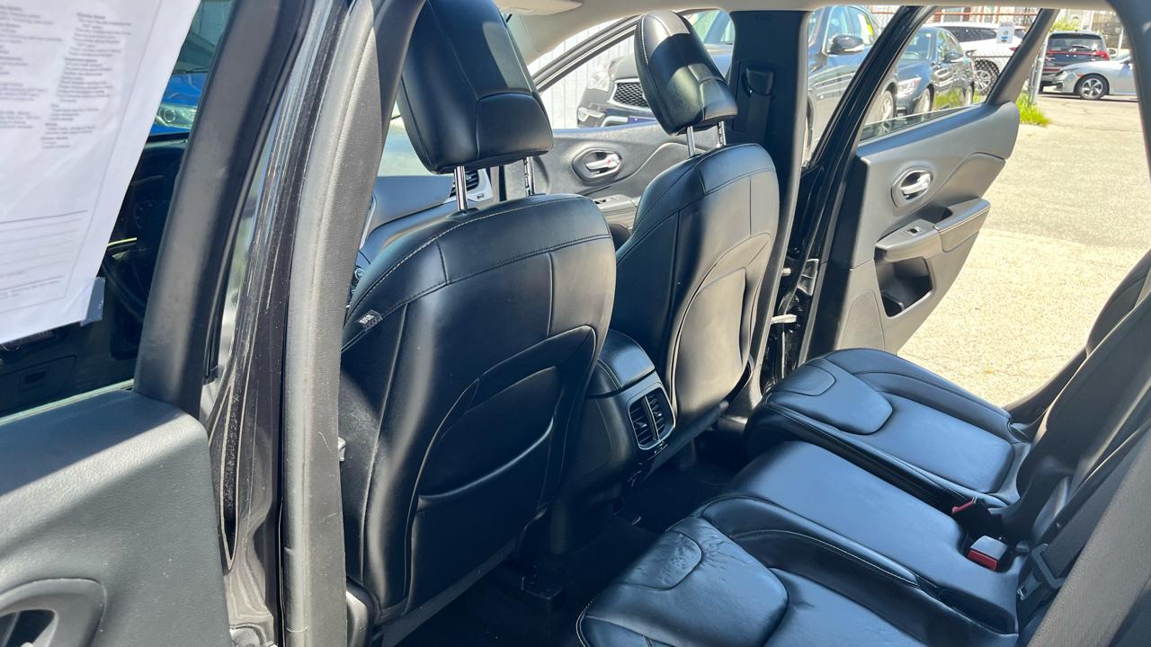 Jeep Cherokee 4WD 4dr Limited 2016