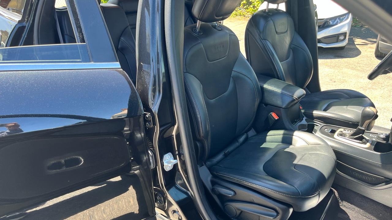 Jeep Cherokee 4WD 4dr Limited 2016