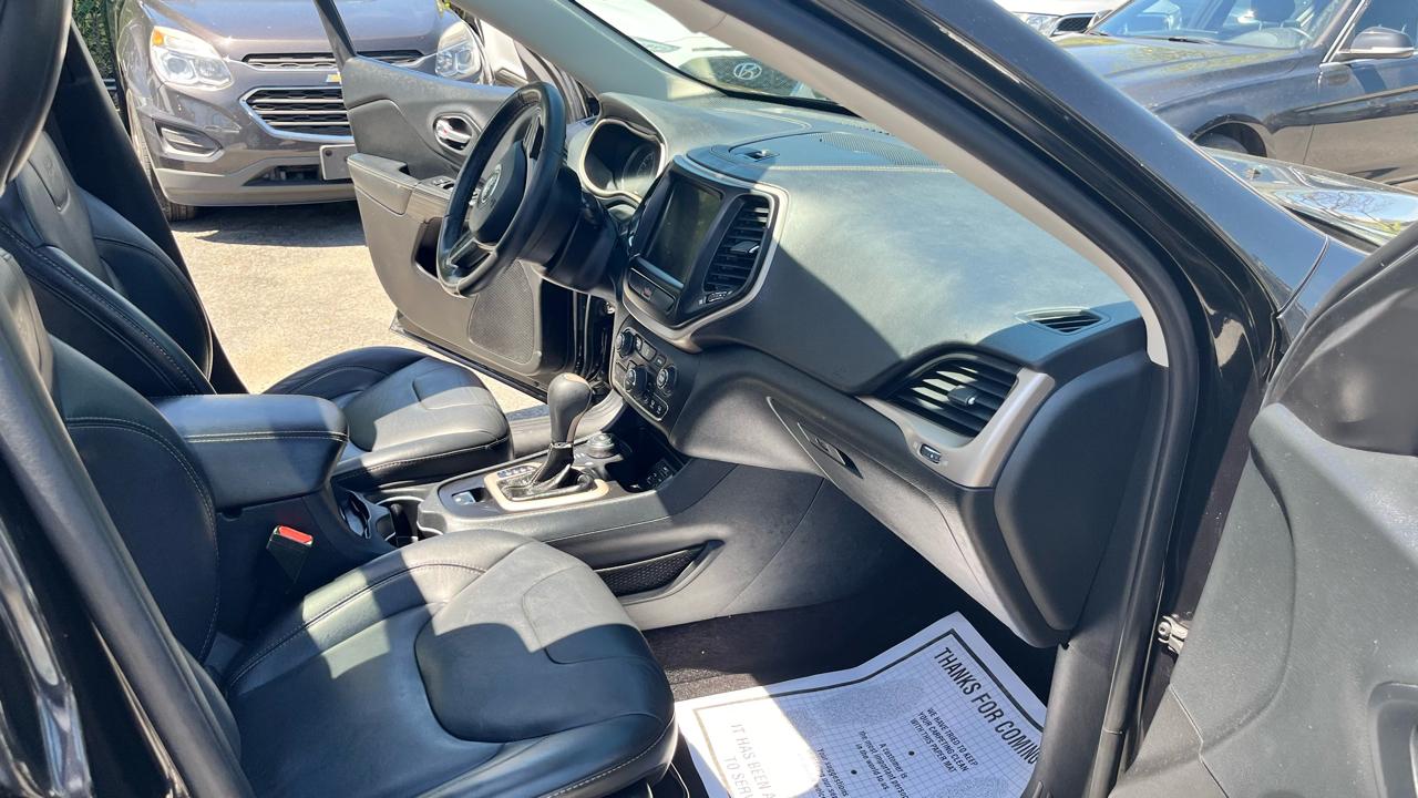 Jeep Cherokee 4WD 4dr Limited 2016