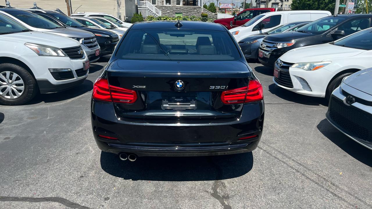 BMW 3 Series 330i xDrive Sedan 2018