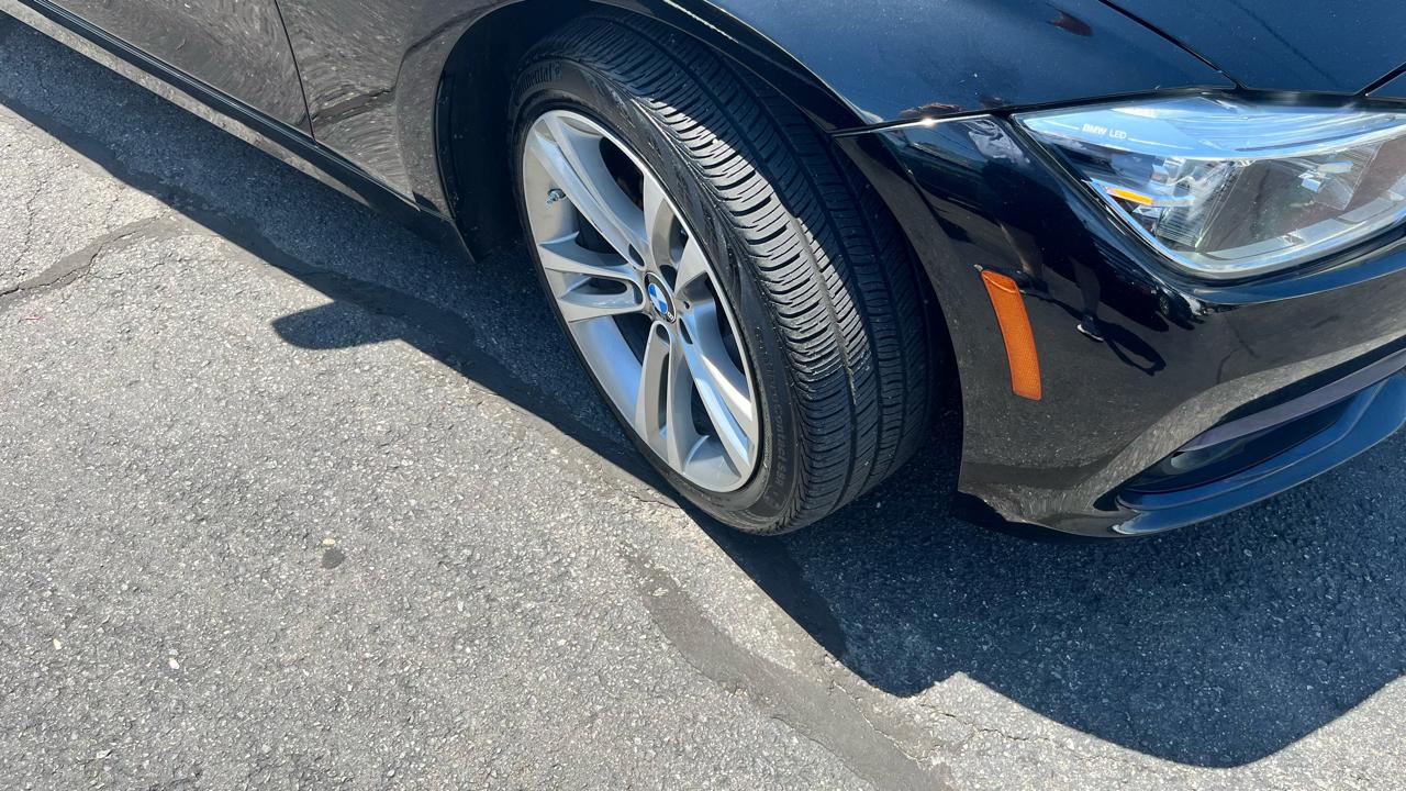 BMW 3 Series 330i xDrive Sedan 2018