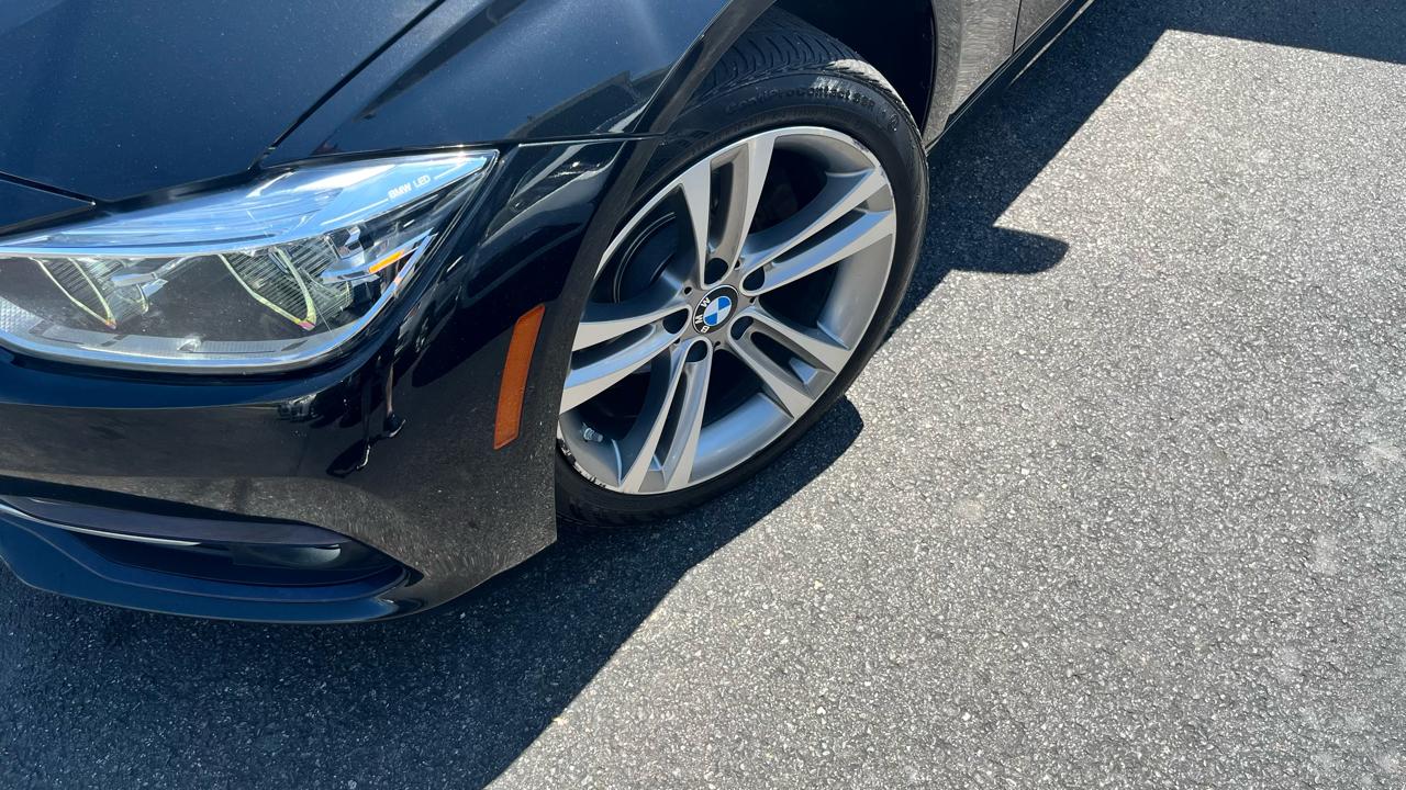 BMW 3 Series 330i xDrive Sedan 2018