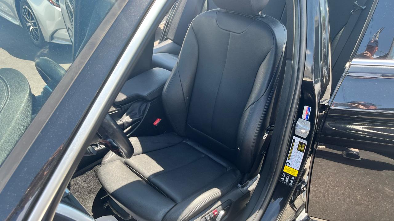 BMW 3 Series 330i xDrive Sedan 2018