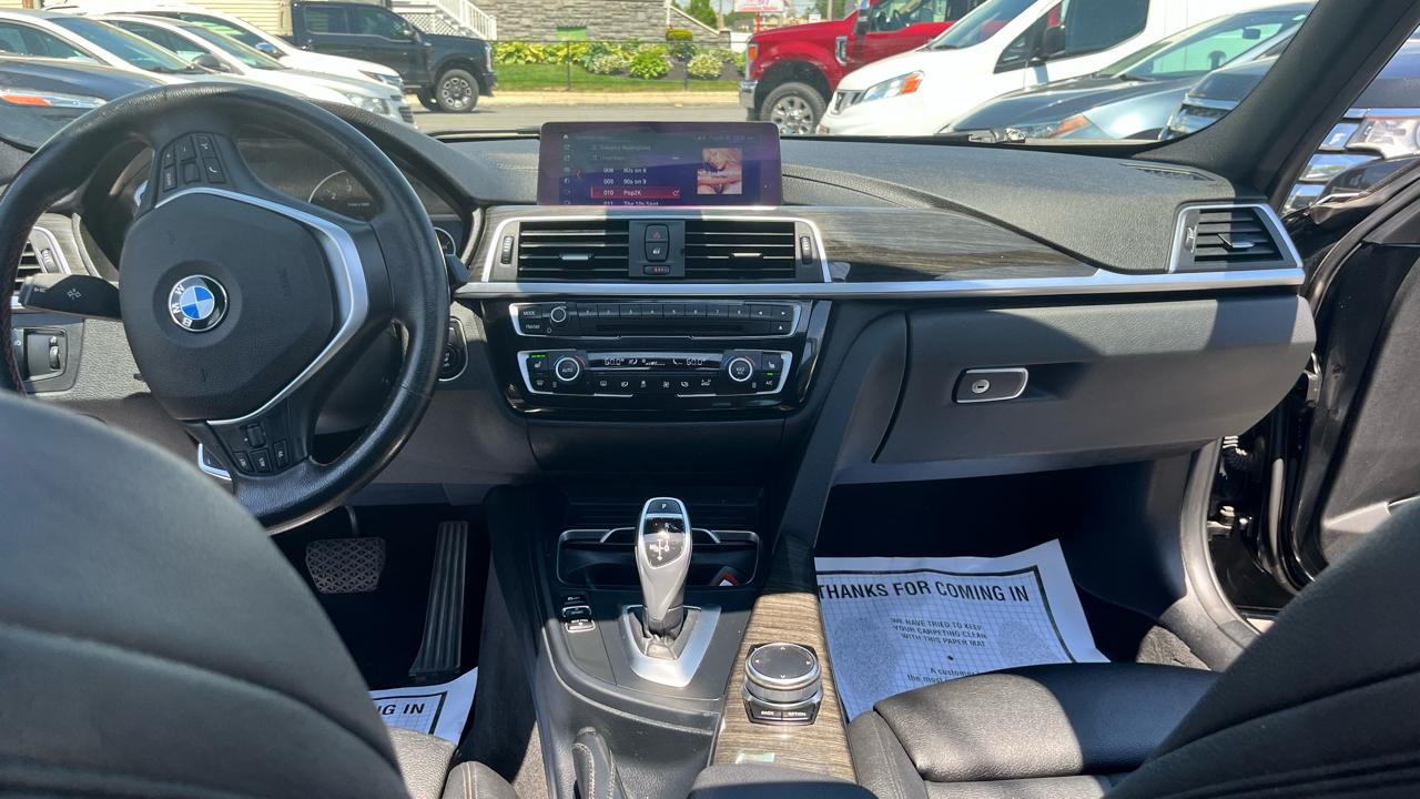 BMW 3 Series 330i xDrive Sedan 2018