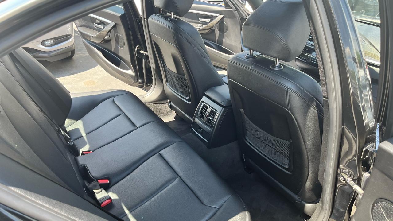BMW 3 Series 330i xDrive Sedan 2018