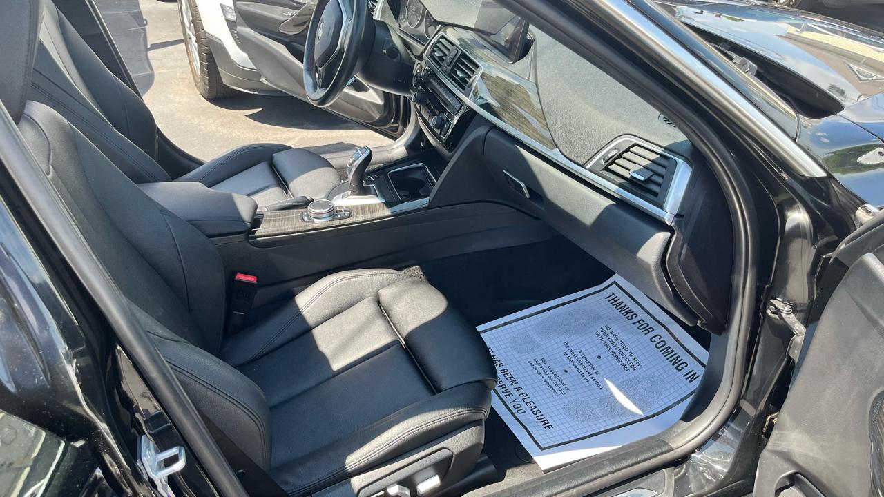 BMW 3 Series 330i xDrive Sedan 2018