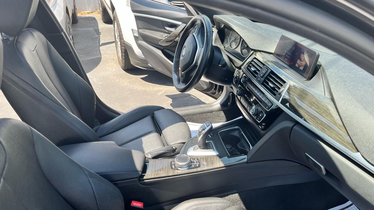 BMW 3 Series 330i xDrive Sedan 2018