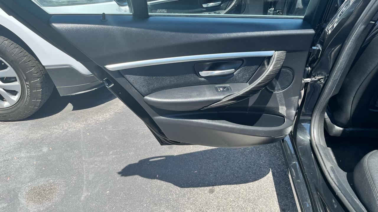 BMW 3 Series 330i xDrive Sedan 2018