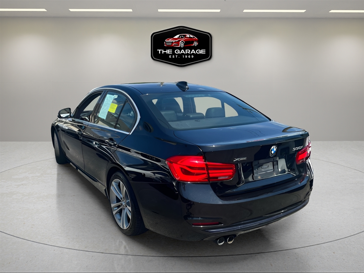 BMW 3 Series 330i xDrive Sedan 2018