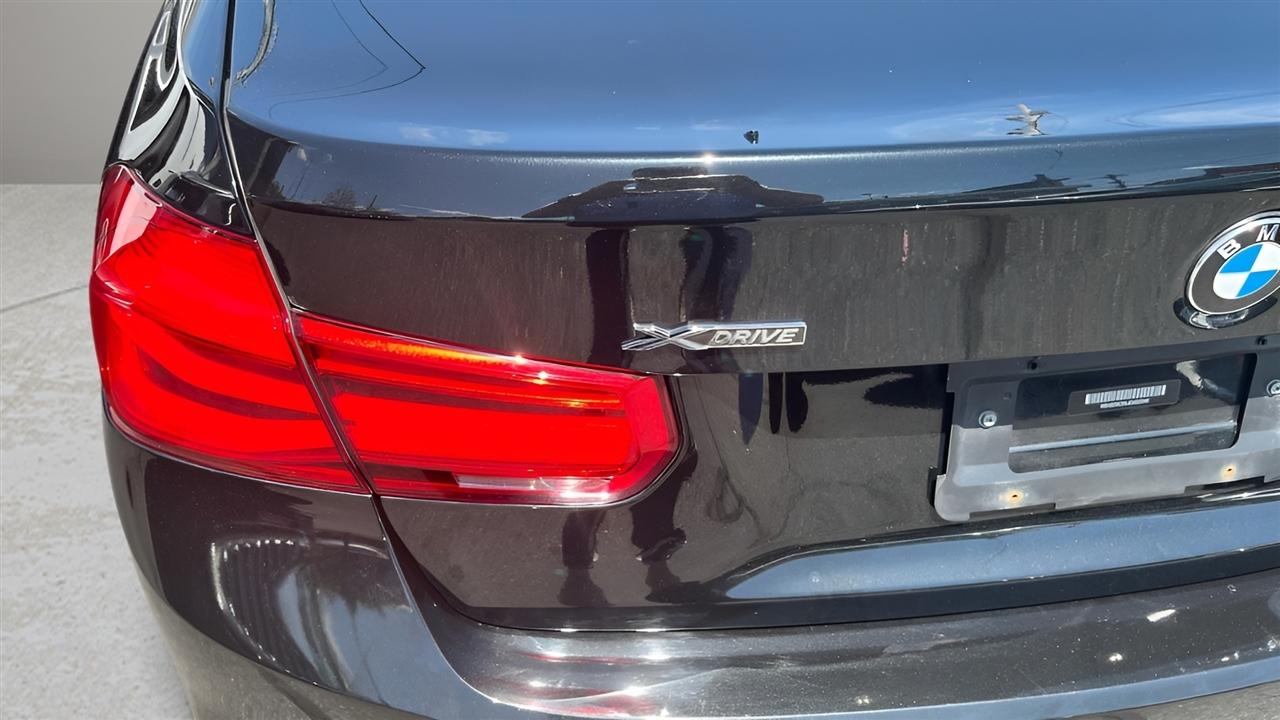 BMW 3 Series 330i xDrive Sedan 2018