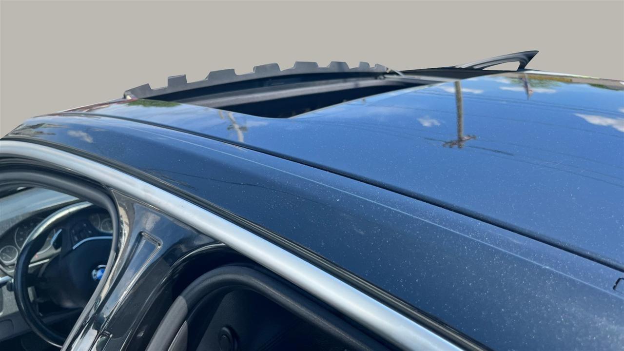 BMW 3 Series 330i xDrive Sedan 2018