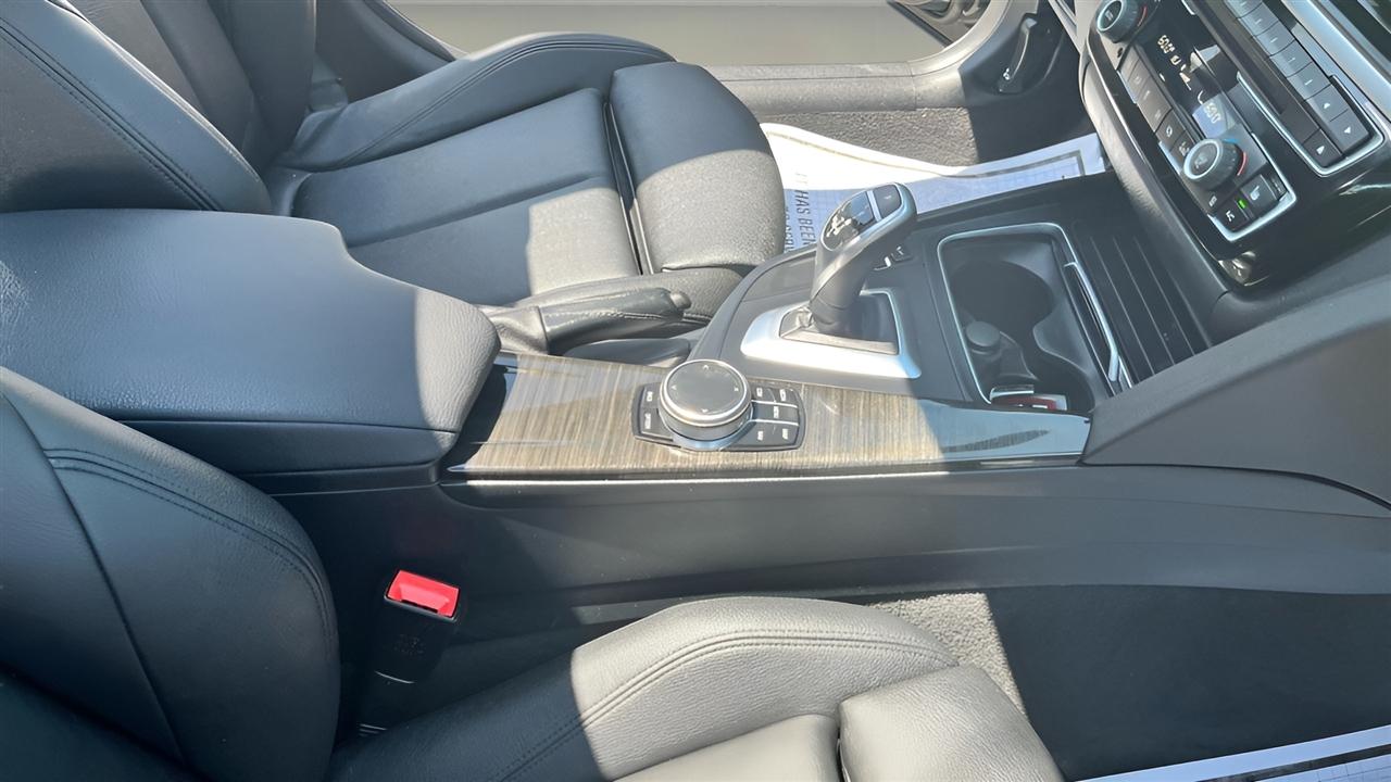 BMW 3 Series 330i xDrive Sedan 2018