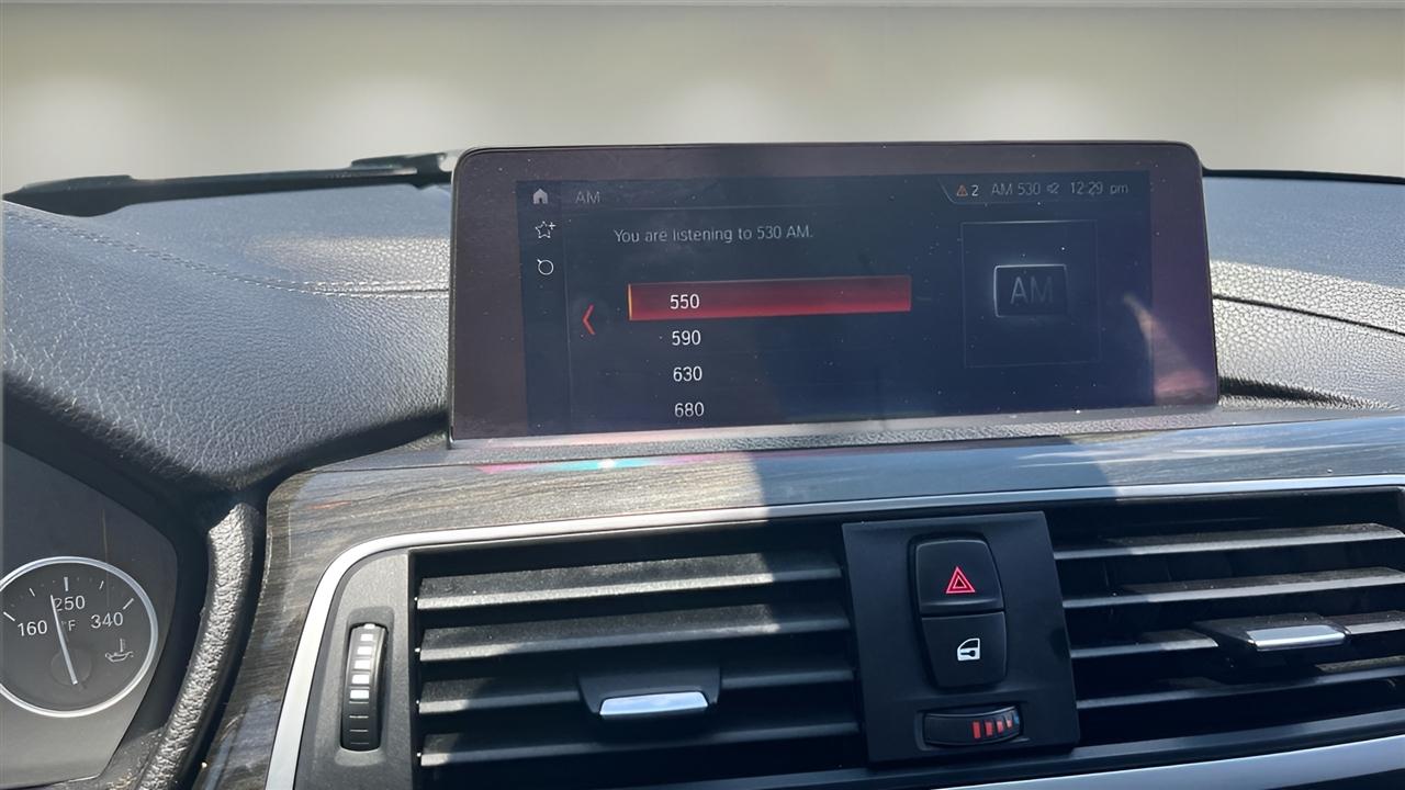 BMW 3 Series 330i xDrive Sedan 2018