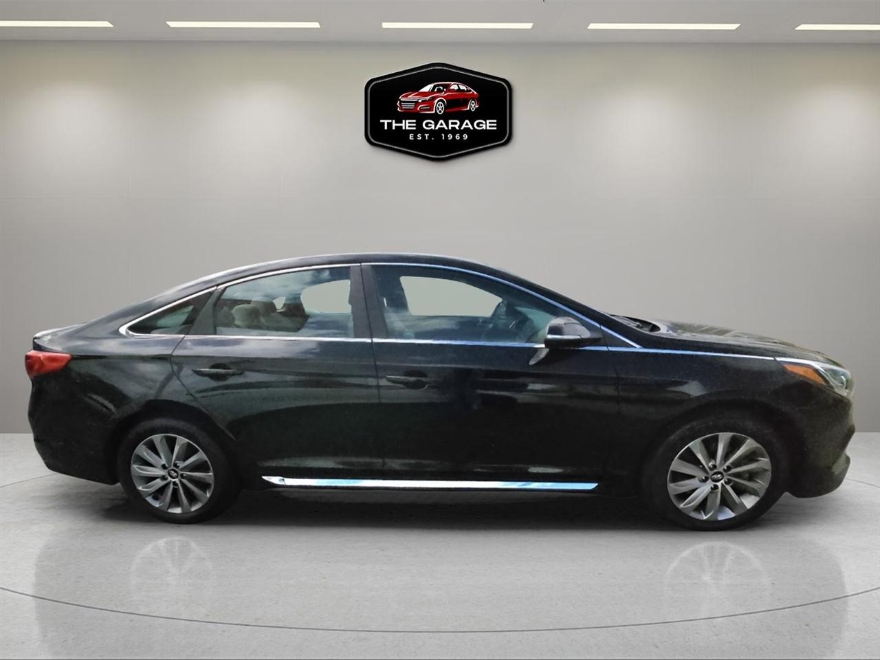 Hyundai Sonata 4dr Sdn 2.4L Sport PZEV 2015