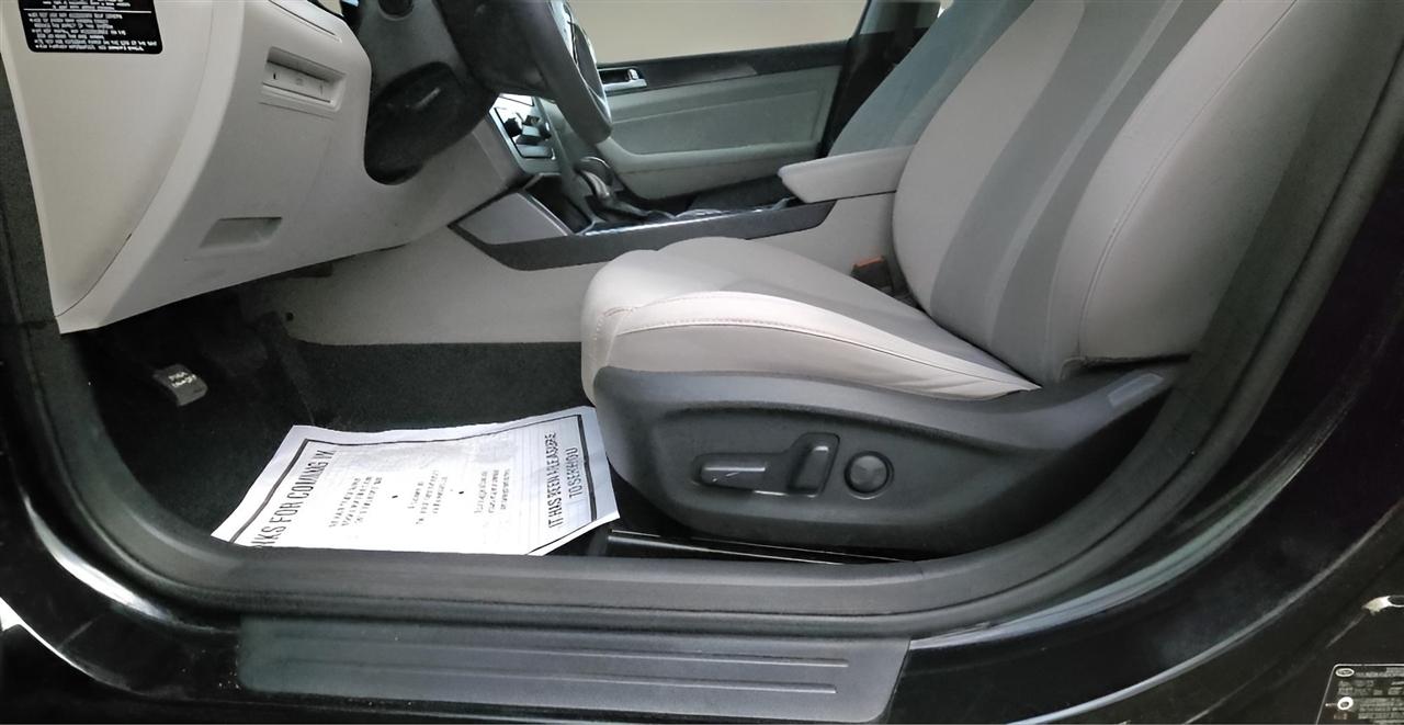 Hyundai Sonata 4dr Sdn 2.4L Sport PZEV 2015