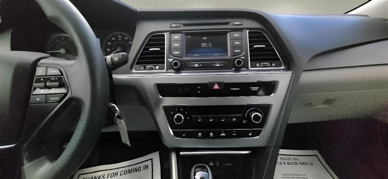 Hyundai Sonata 4dr Sdn 2.4L Sport PZEV 2015