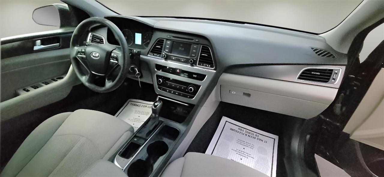 Hyundai Sonata 4dr Sdn 2.4L Sport PZEV 2015