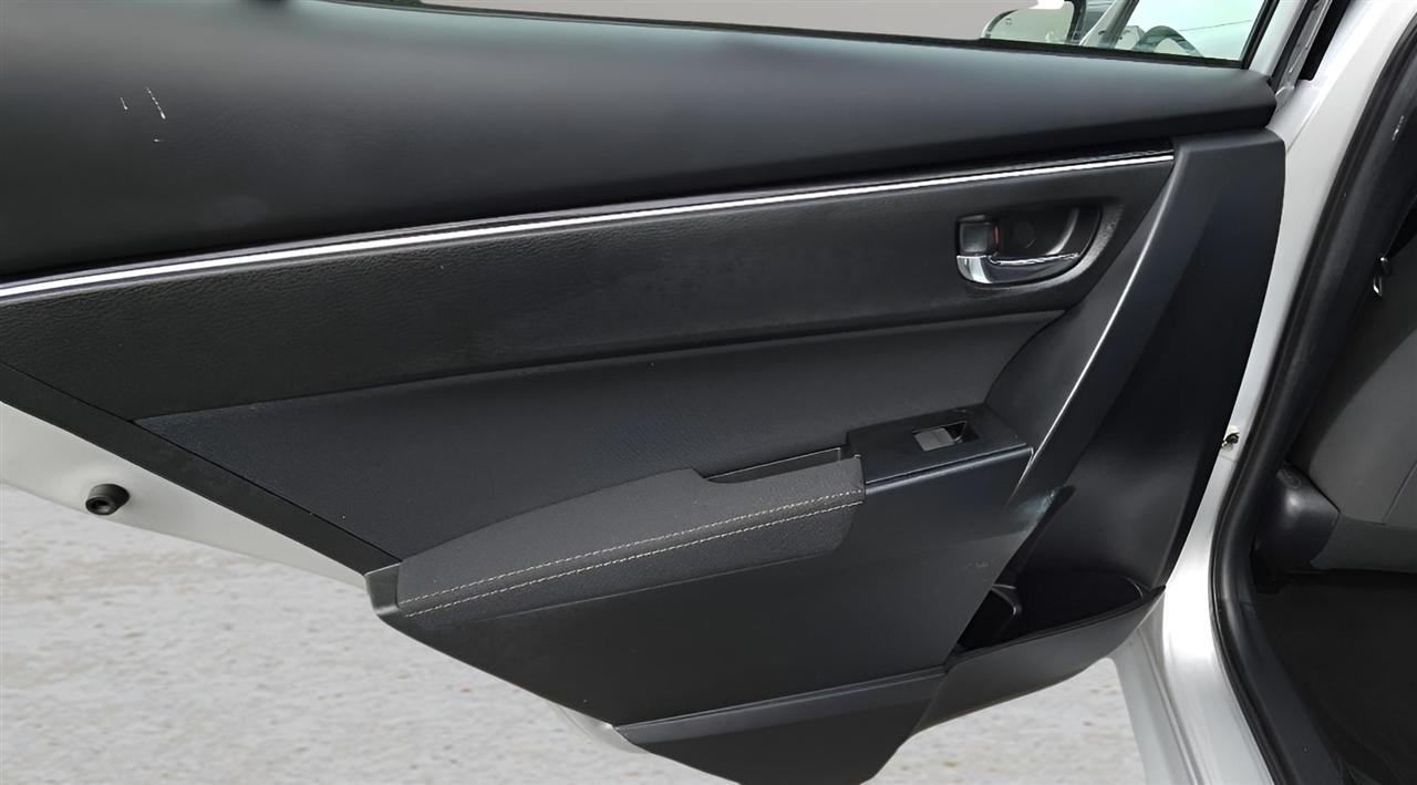 Toyota Corolla LE 2019