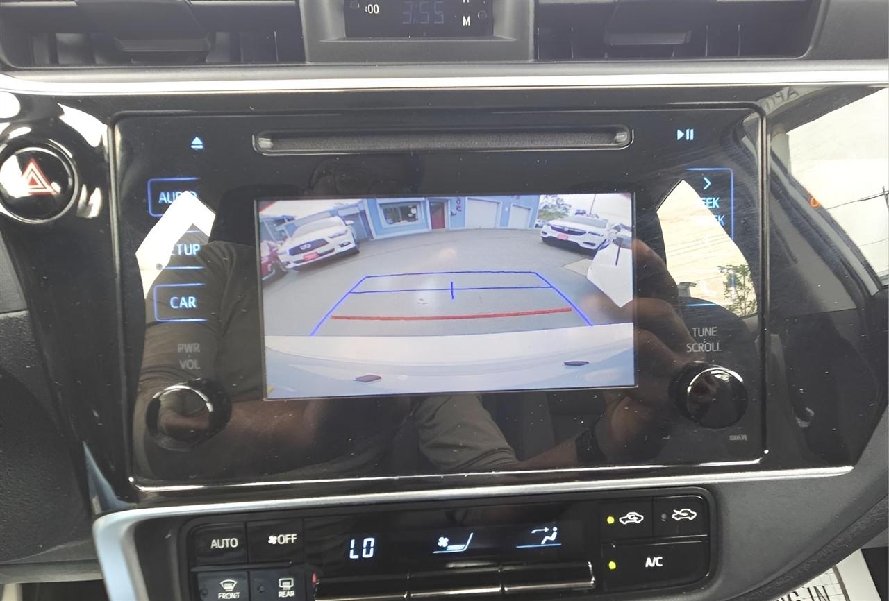 Toyota Corolla LE 2019