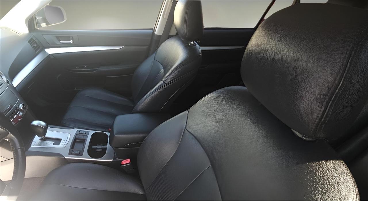 Subaru Outback 4dr Wgn H4 Auto 2.5i Premium 2014