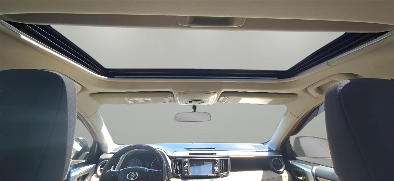 Toyota RAV4 AWD 4dr XLE (Natl) 2016