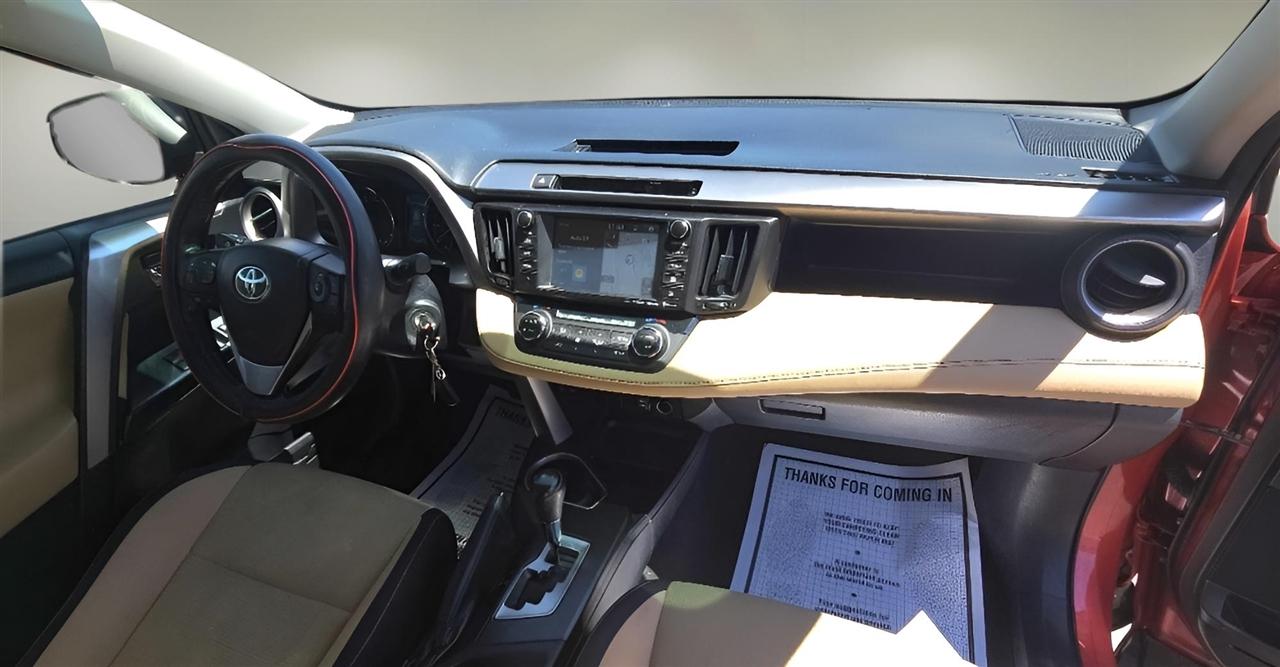 Toyota RAV4 AWD 4dr XLE (Natl) 2016
