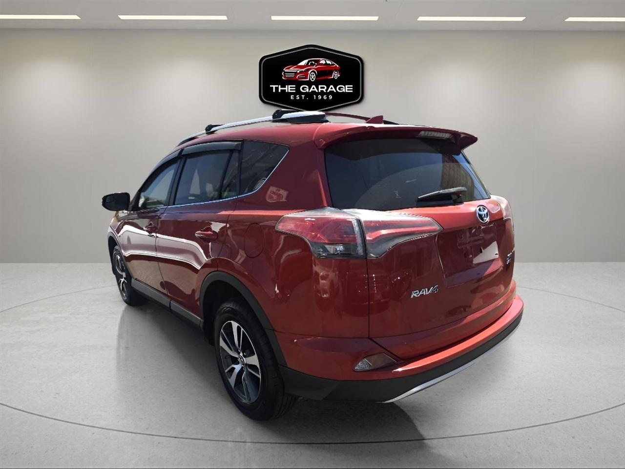 Toyota RAV4 AWD 4dr XLE (Natl) 2016