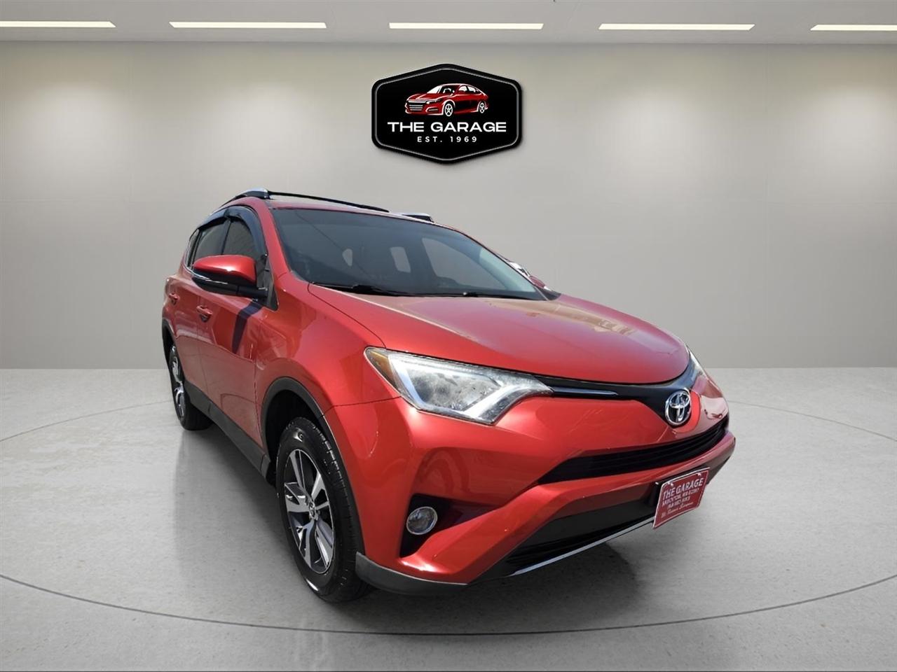 Toyota RAV4 AWD 4dr XLE (Natl) 2016