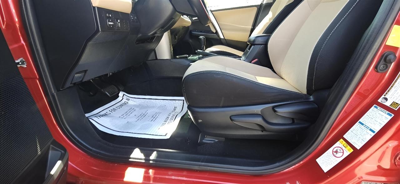 Toyota RAV4 AWD 4dr XLE (Natl) 2016