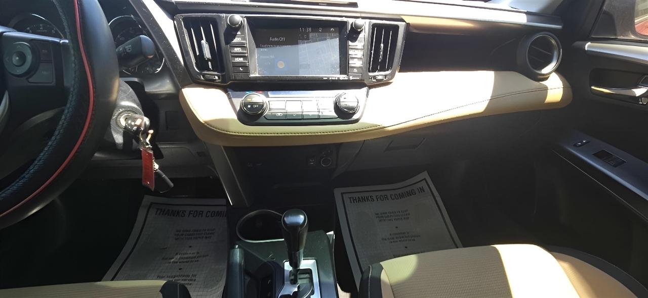 Toyota RAV4 AWD 4dr XLE (Natl) 2016