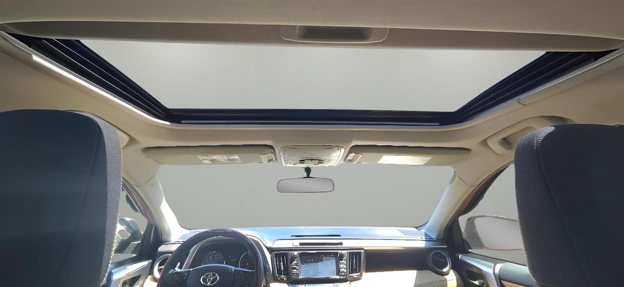 Toyota RAV4 AWD 4dr XLE (Natl) 2016