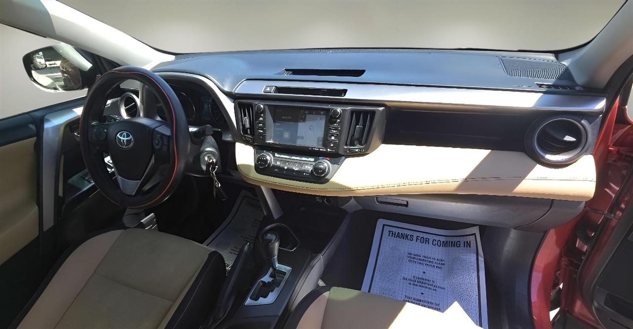 Toyota RAV4 AWD 4dr XLE (Natl) 2016