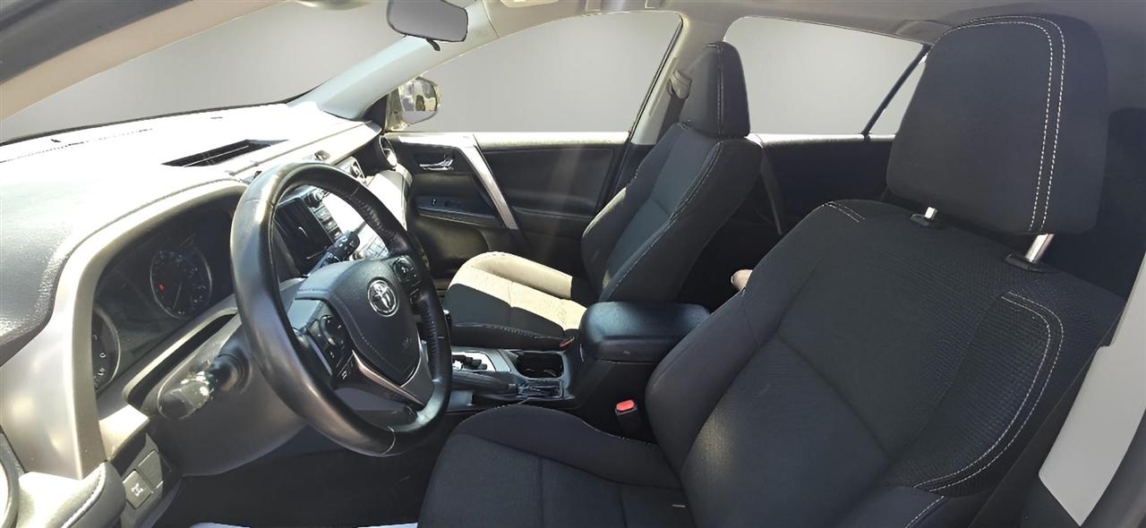 Toyota RAV4 XLE AWD (Natl) 2017