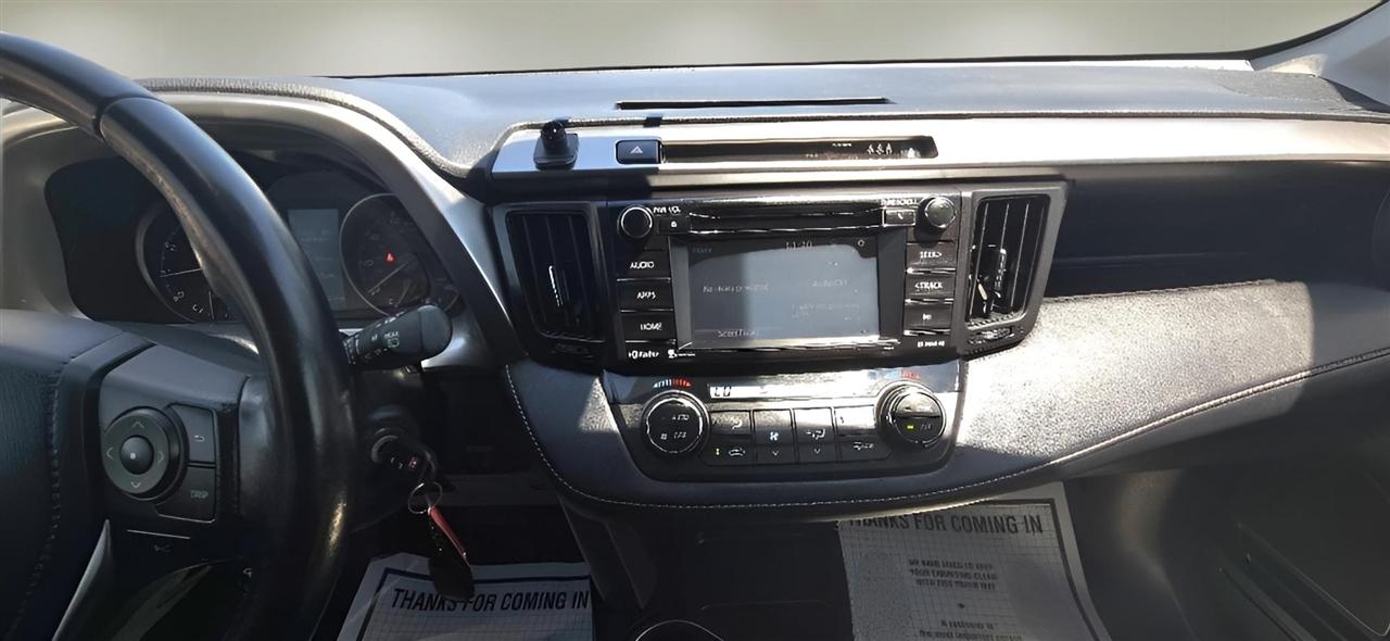 Toyota RAV4 XLE AWD (Natl) 2017