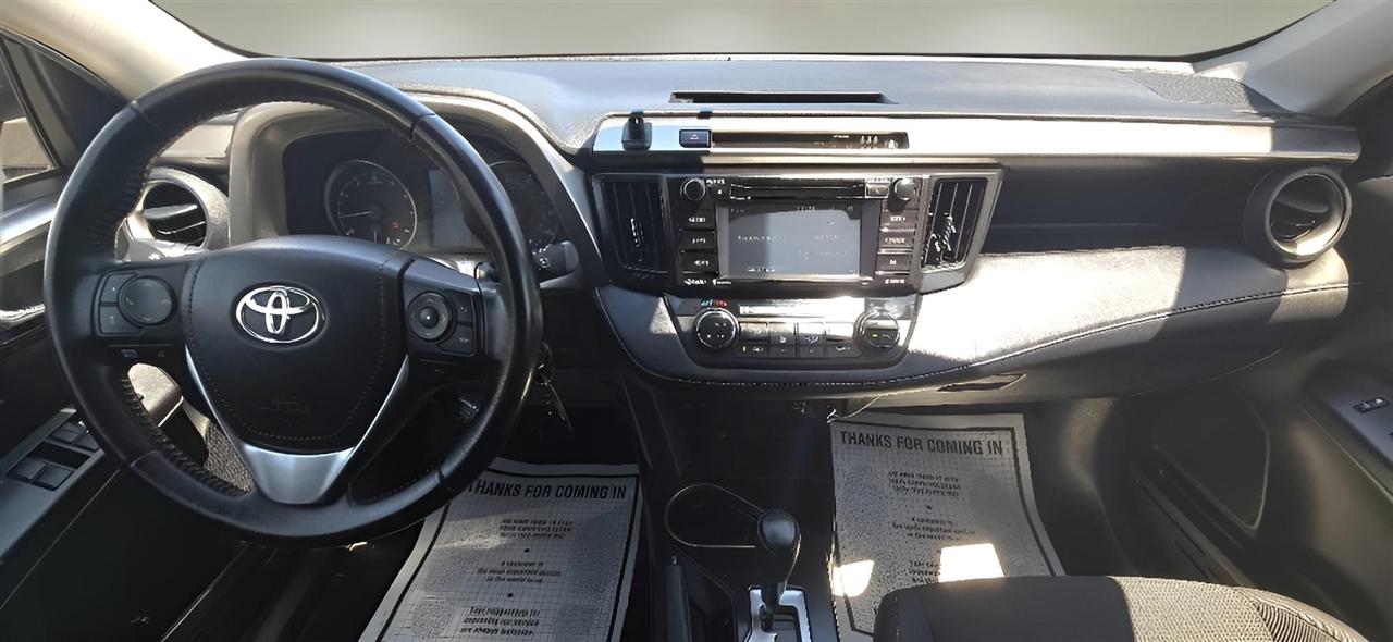 Toyota RAV4 XLE AWD (Natl) 2017