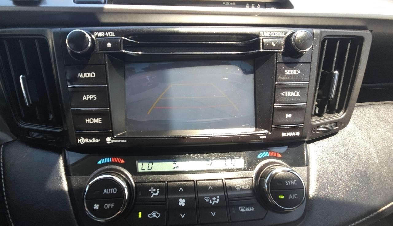 Toyota RAV4 XLE AWD (Natl) 2017