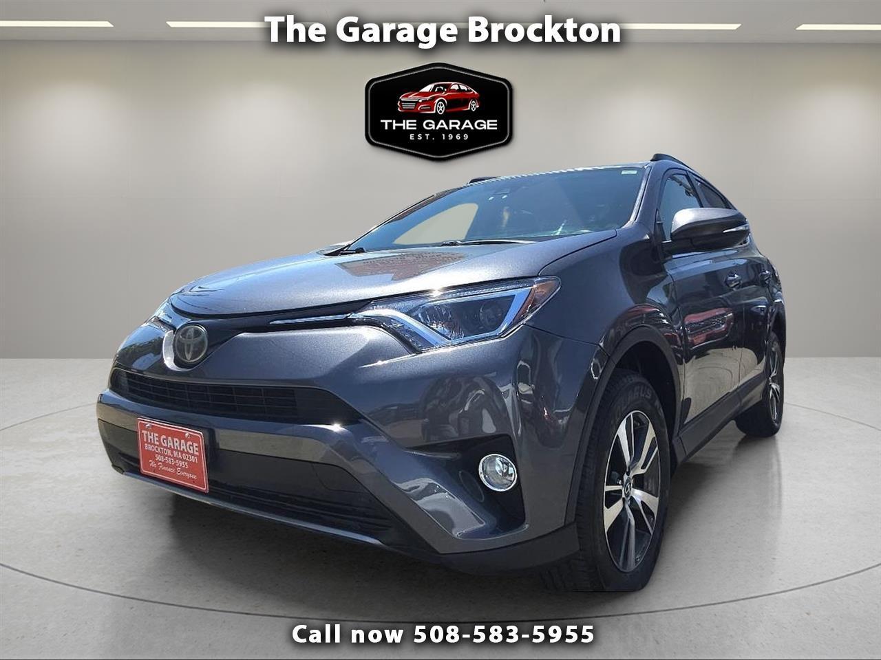 Toyota RAV4 XLE AWD (Natl) 2017