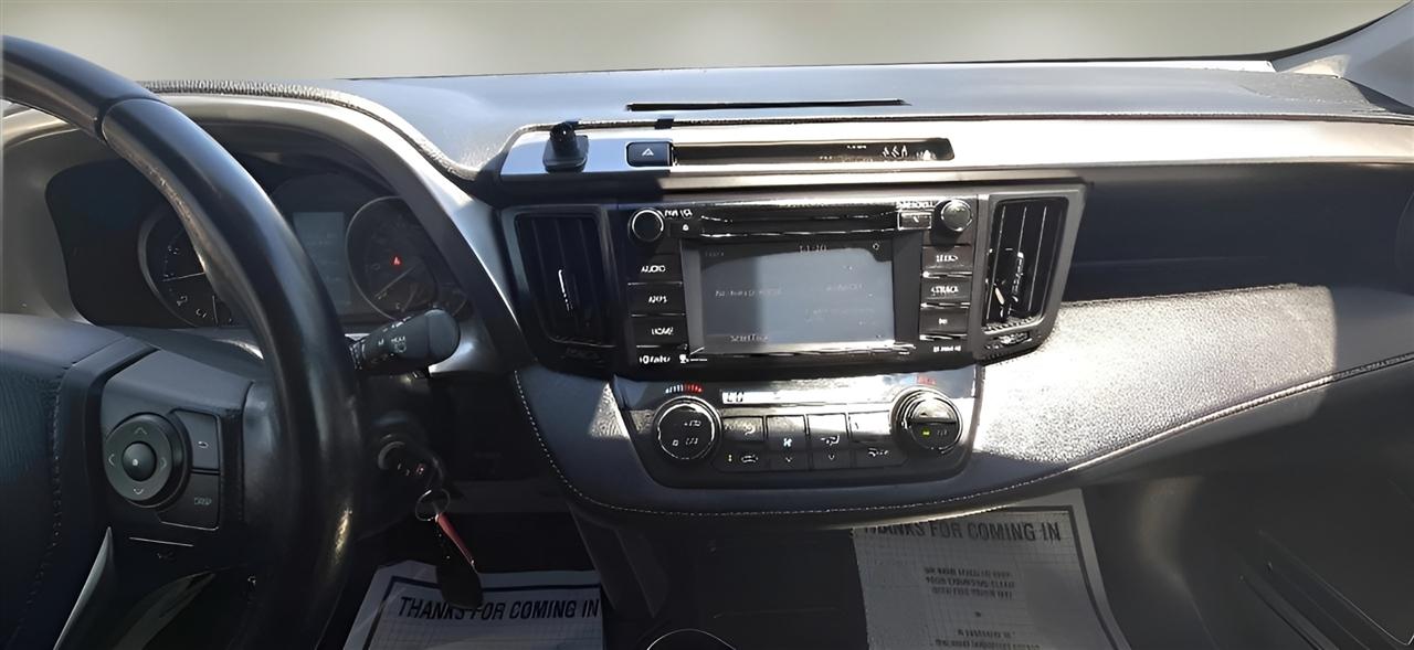 Toyota RAV4 XLE AWD (Natl) 2017